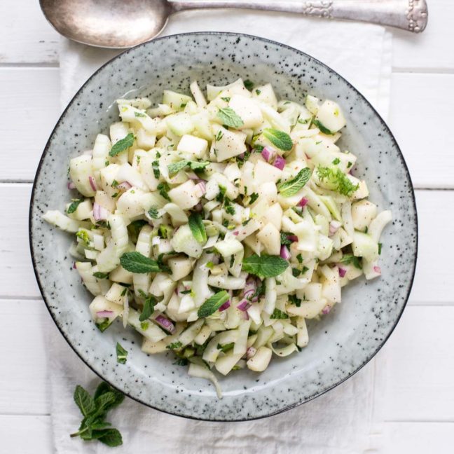 Rezept für Fenchelsalat mit Birne, Minze und Sumach