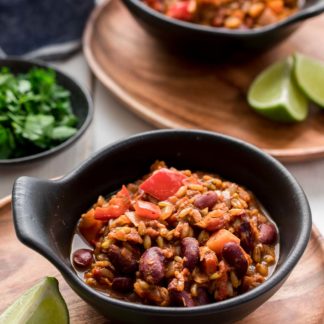 Vegetarian Chili (Chili sin Carne) with Grünkern