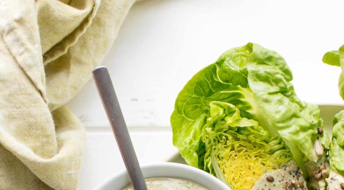 Tahini-Dressing Rezept - Das vielseitige Salat-Dressing