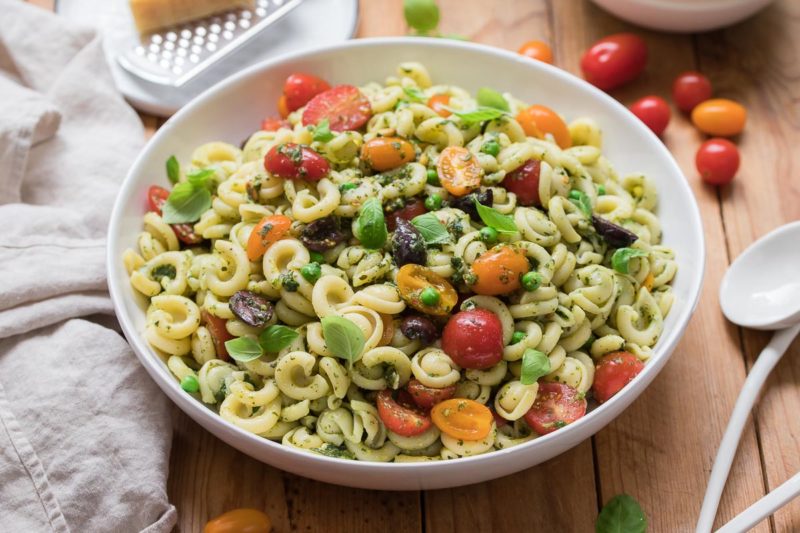 Pesto Pasta Salad with Peas and Cherry Tomatoes | Recipe | Elle Republic