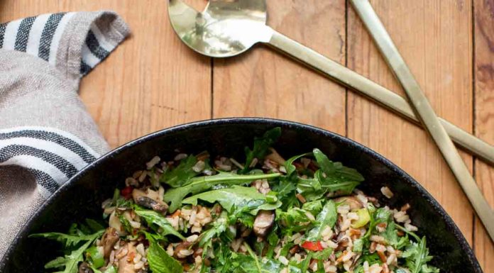 Bunter Reissalat mit Champignons und Kräuter Rezept