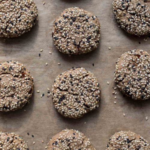 Tahini Medjool Date Cookies (vegan) 