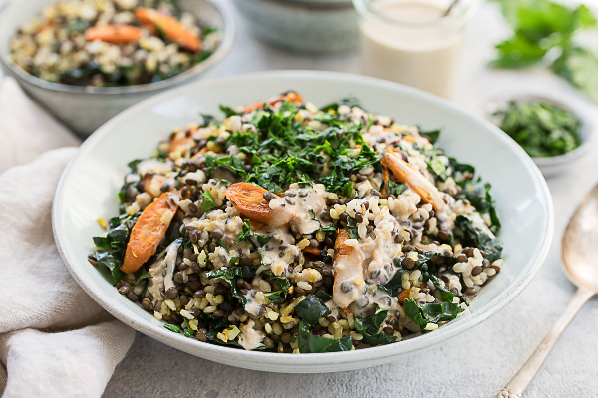 Linsen Reis Salat Mit Gerosteten Karotten Tahini Dressing Elle Republic