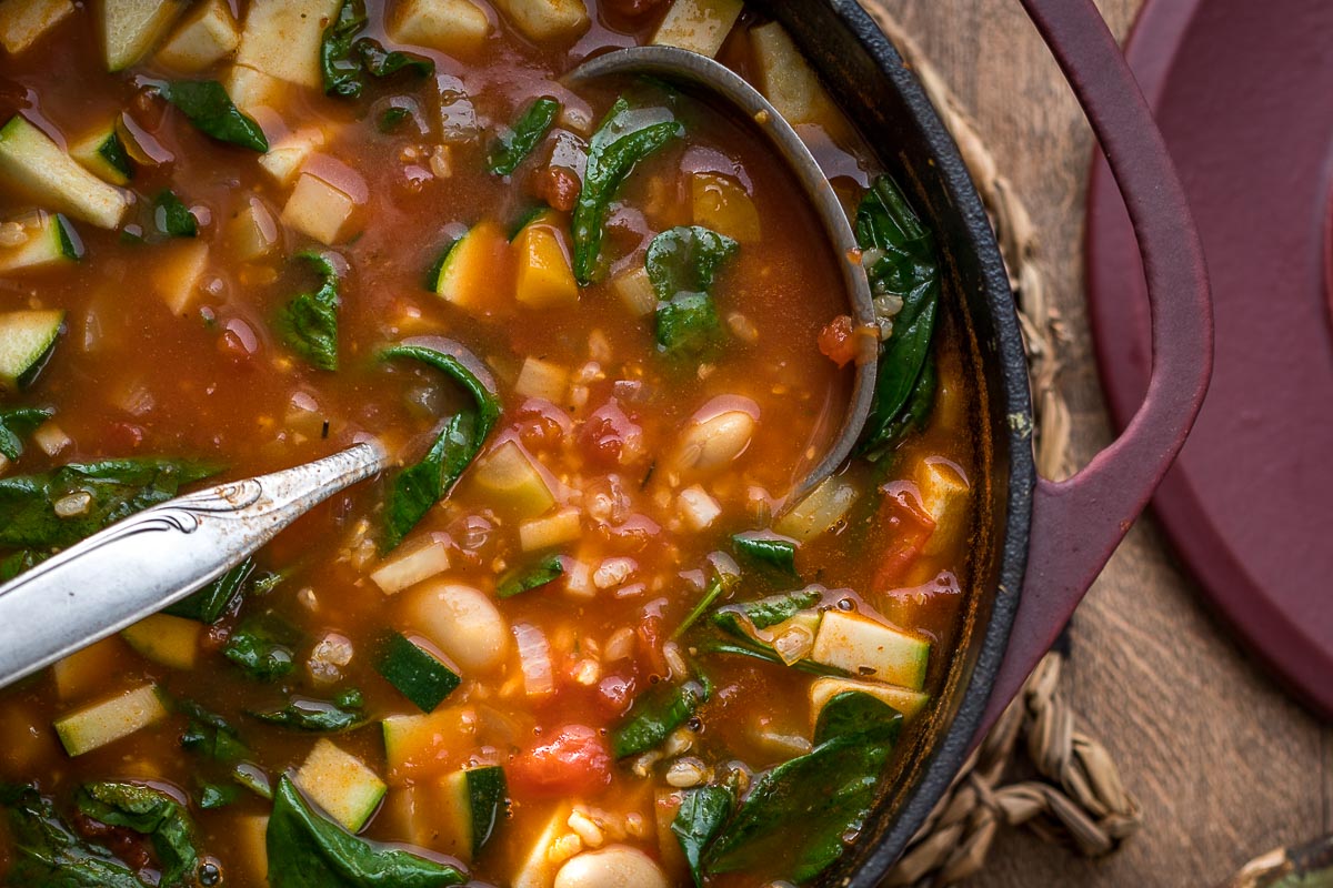 Minestrone Soup with Rice and White Beans, vegetarian recipe