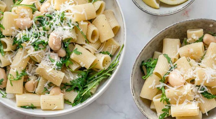 Pasta mit weißen Bohnen, Rucola und Zitrone Rezept