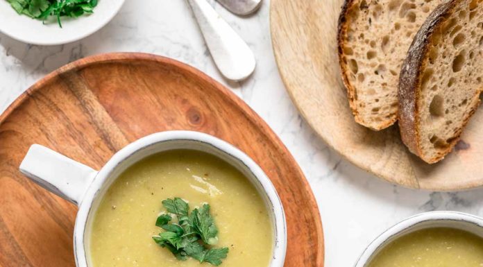 Einfache Kartoffelsuppe mit Pastinaken und Lauch, vegetarische Rezept