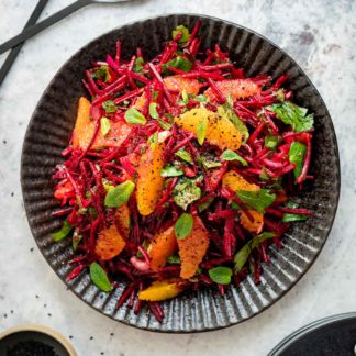 rohe Rote Bete Orangen Salat mit frischen Kräutern, vegan Rohkost Rezept