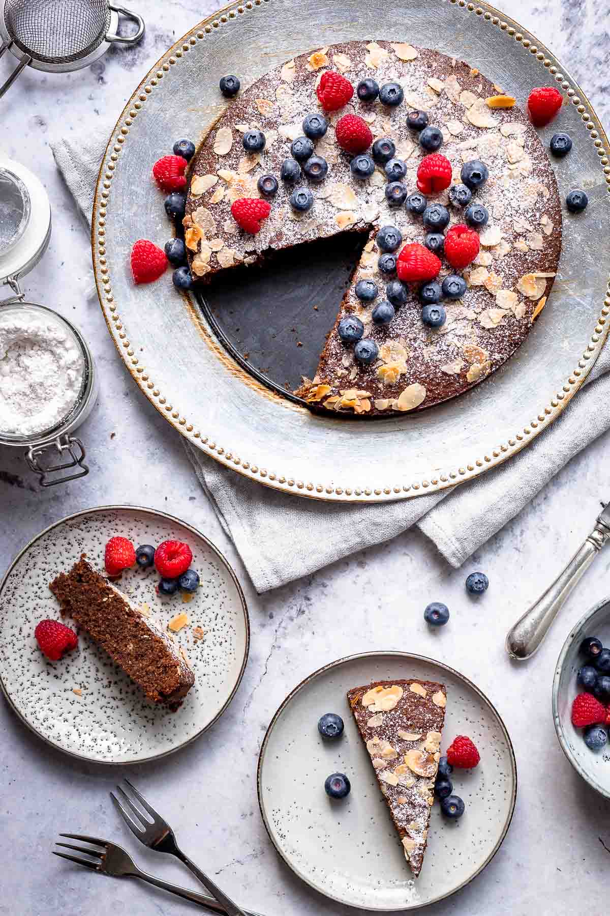 glutenfreies Schokoladenkuchen-Rezept mit Beeren