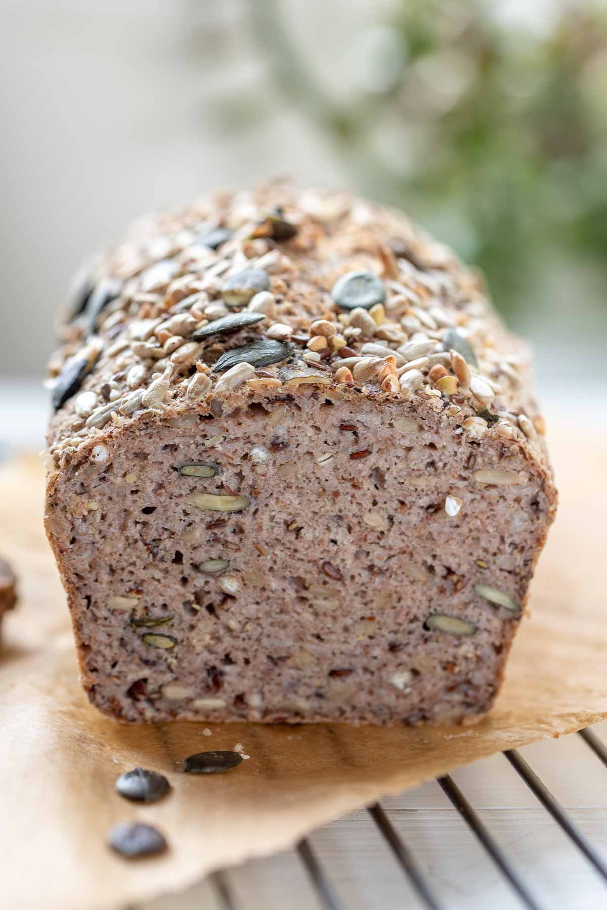 Einfaches Buchweizenbrot Rezept (glutenfrei vegan)