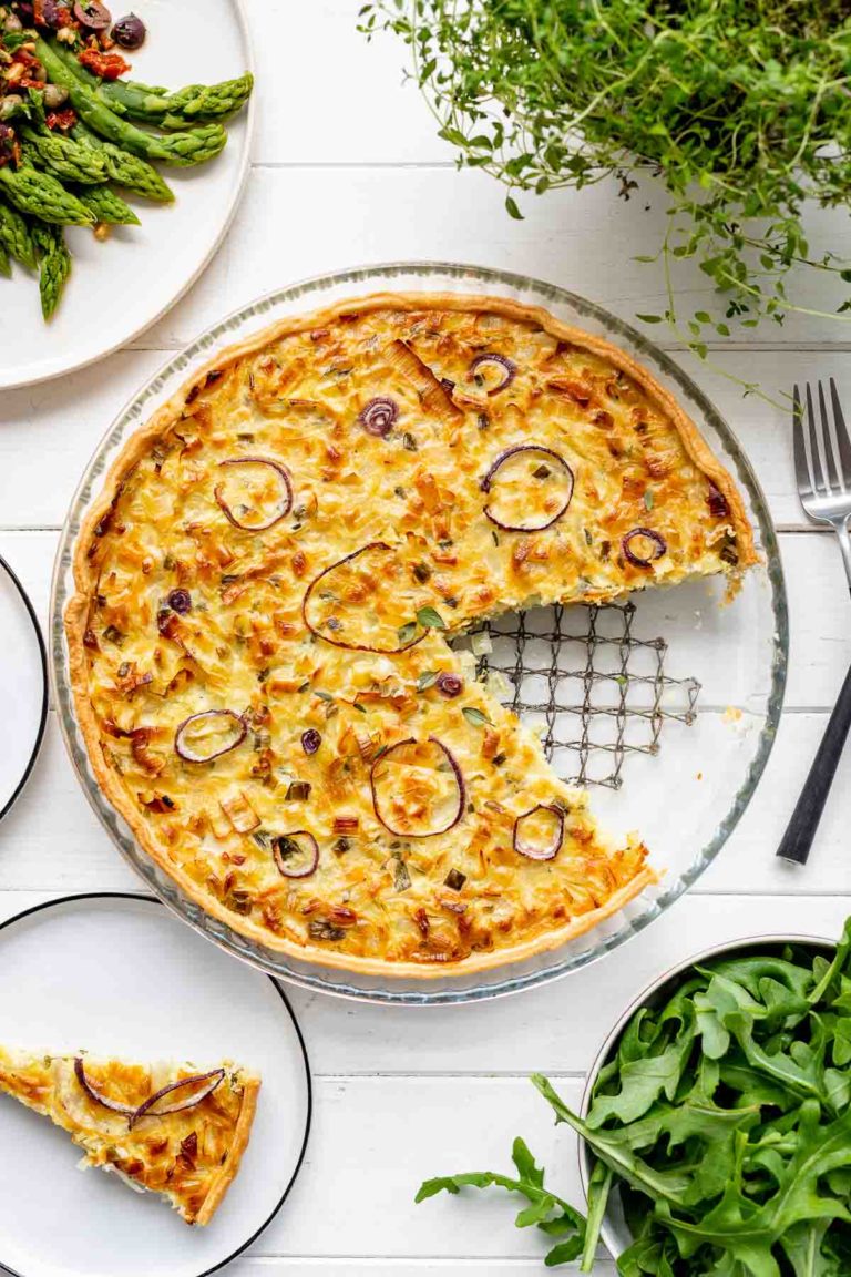 Klassischer Zwiebelkuchen - vegetarisches Rezept
