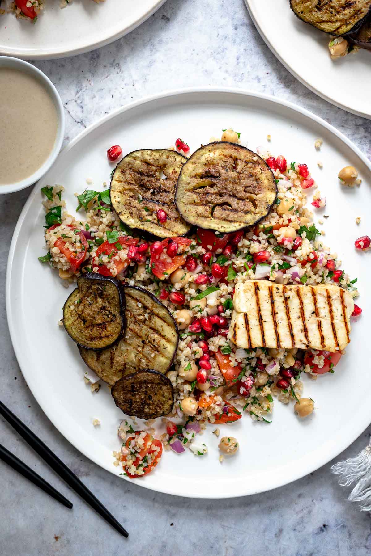 Bulgur Kichererbsen Salat Mit Gegrilltem Halloumi Und Aubergine Rezept