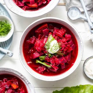 Vegetarischer Borschtsch (Rote-Bete-Suppe)