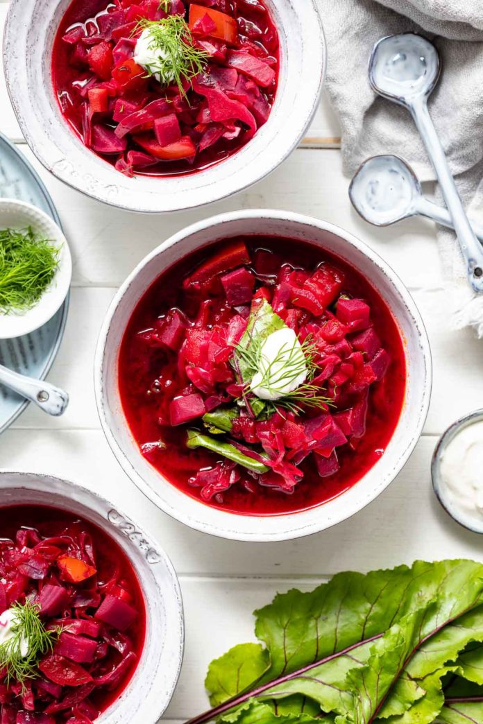 Vegetarischer Borschtsch (Rote-Bete-Suppe)