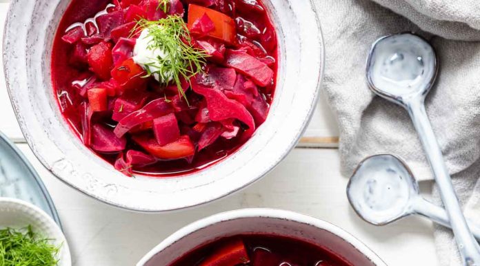 Vegetarischer Borschtsch (Rote-Bete-Suppe)