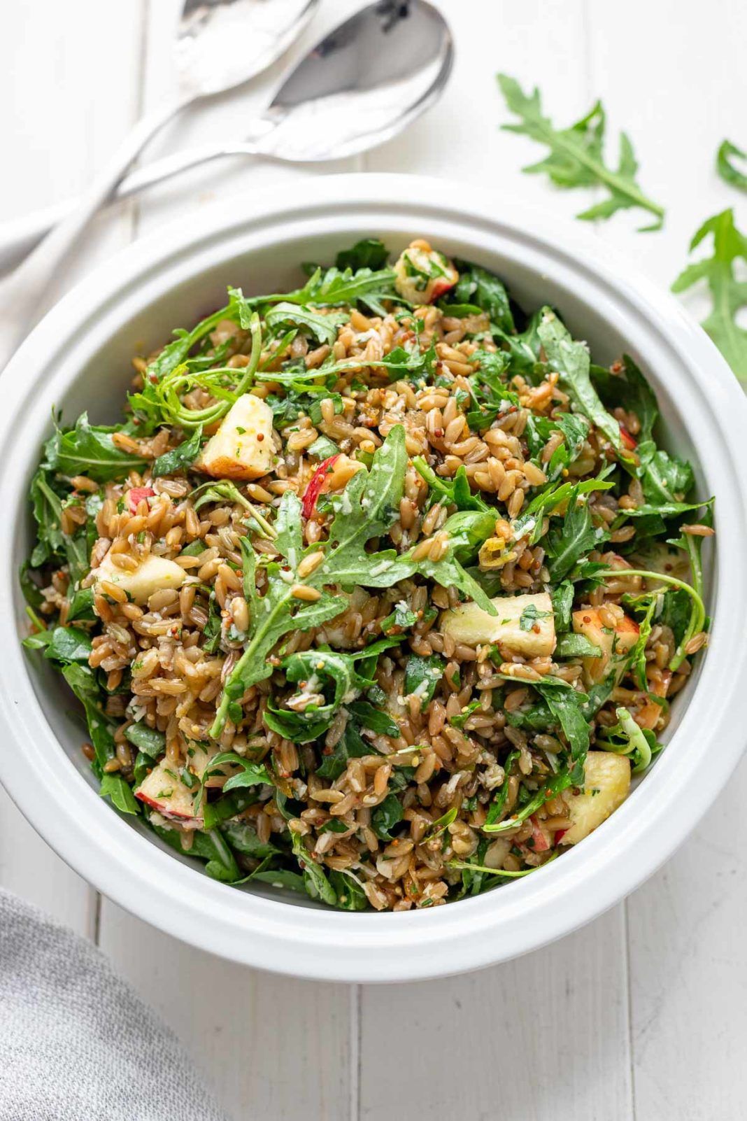 Grünkern-Salat mit Apfel & Parmesan