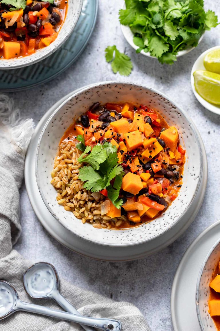 Süßkartoffel-Eintopf mit schwarzen Bohnen Rezept