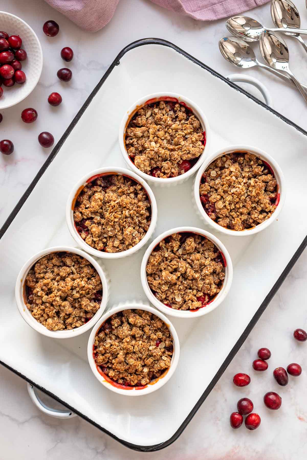 Apfel-Crumble mit Cranberries