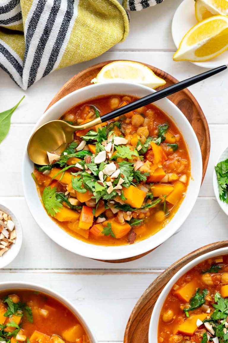 Marokkanischer Kichererbsen Eintopf mit Linsen und Kürbis