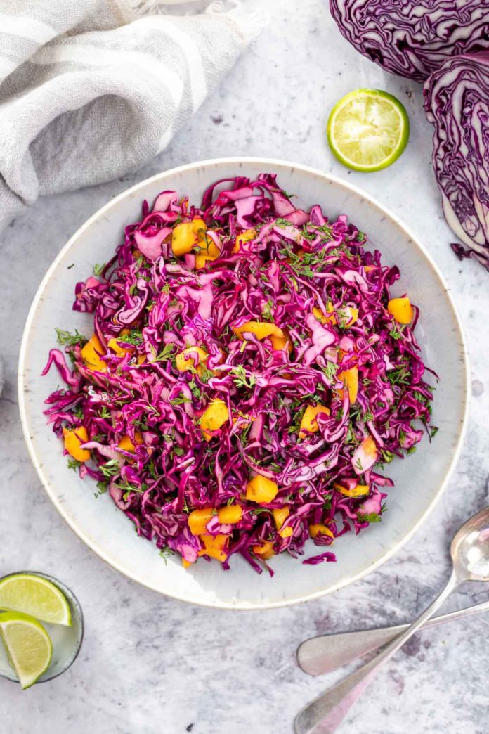 Red cabbage salad with mango, coriander and lime