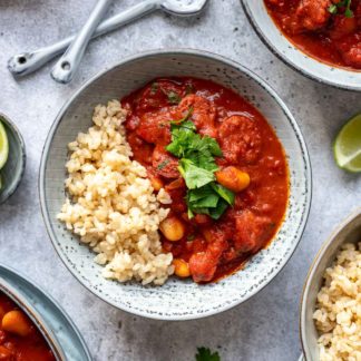 Spanischer Eintopf mit Chorizo und weißen Bohnen