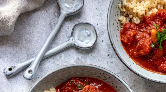 Spanischer Eintopf mit Chorizo und weißen Bohnen