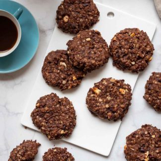 Dinkel-Schoko-Kekse mit Cashew & Kakoa Nibs