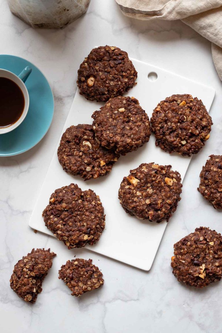 Dinkel-Schoko-Kekse mit Cashew & Kakoa Nibs