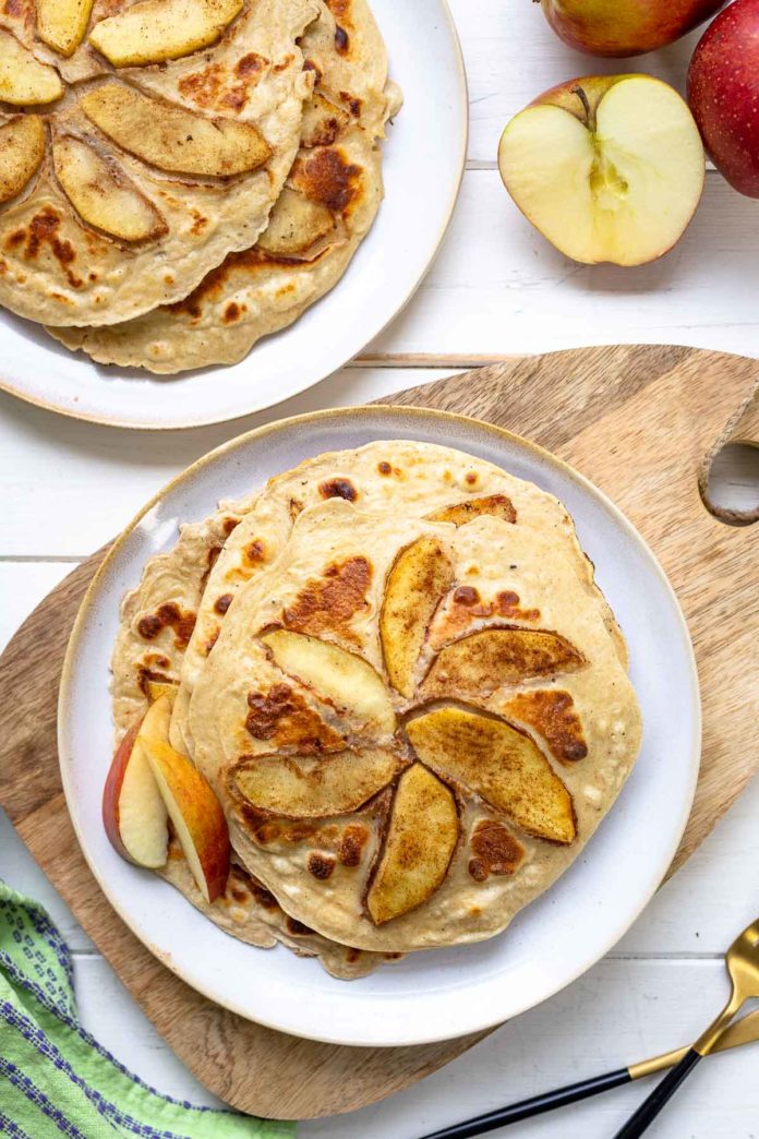 Apfel-Pfannkuchen Rezept mit Tischgrill von ELAG LeMax