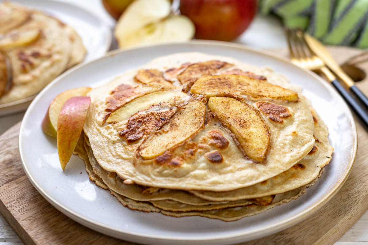 Apfel-Pfannkuchen Rezept mit Tischgrill von ELAG LeMax