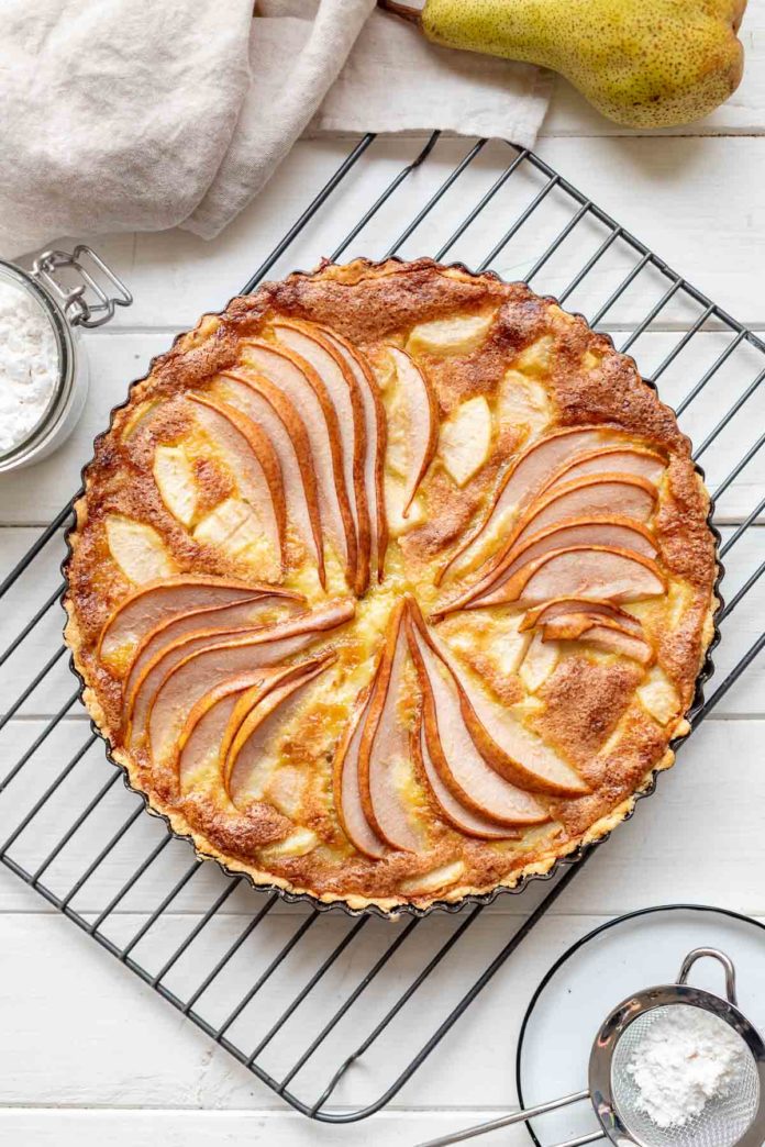 Grandma's pear tart (pear cake recipe)