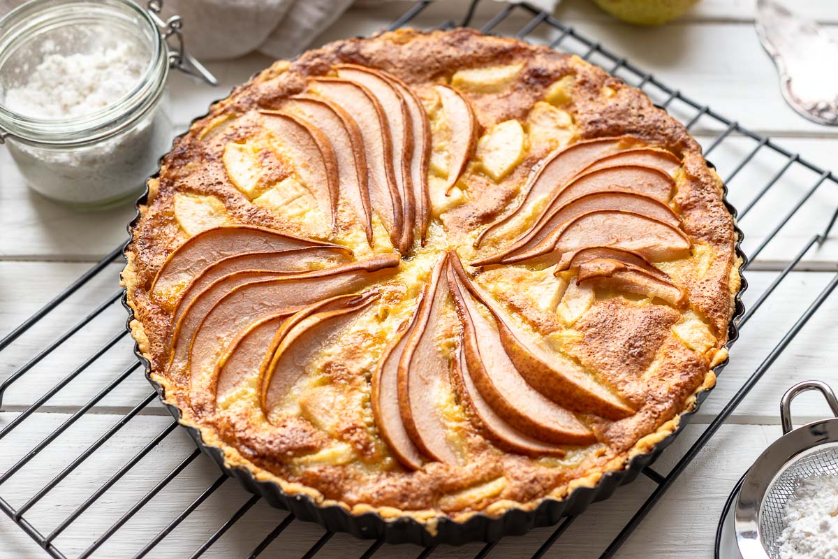 Grandma's pear tart (pear cake recipe)