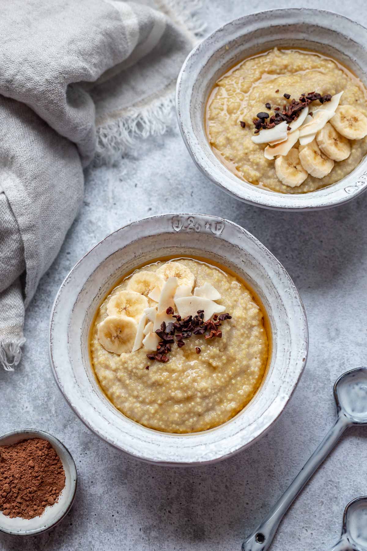 Hirse Porridge Rezept mit Banane und Kokosmilch