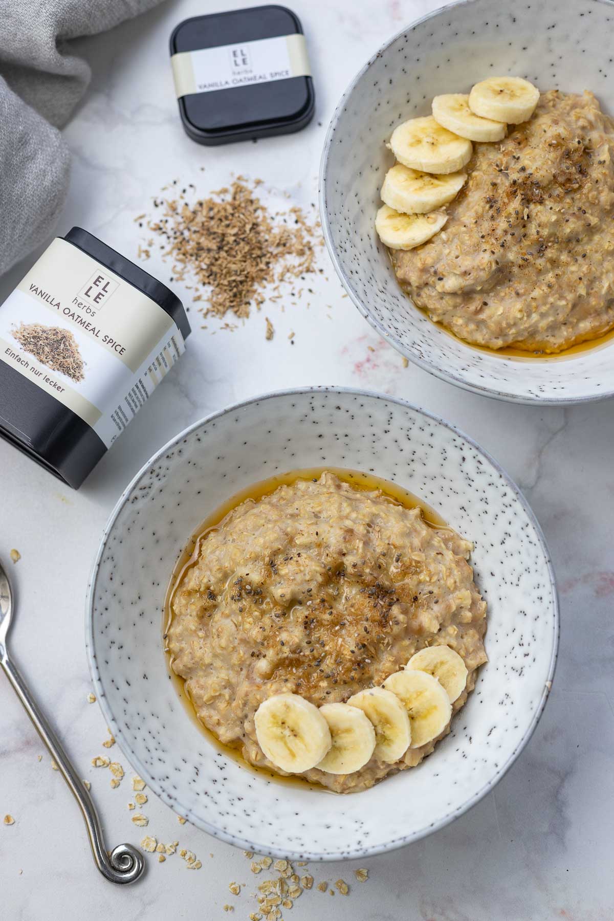 Bananen Porridge mit Ahornsirup Rezept mit Elle Herbs Vanilla Spice