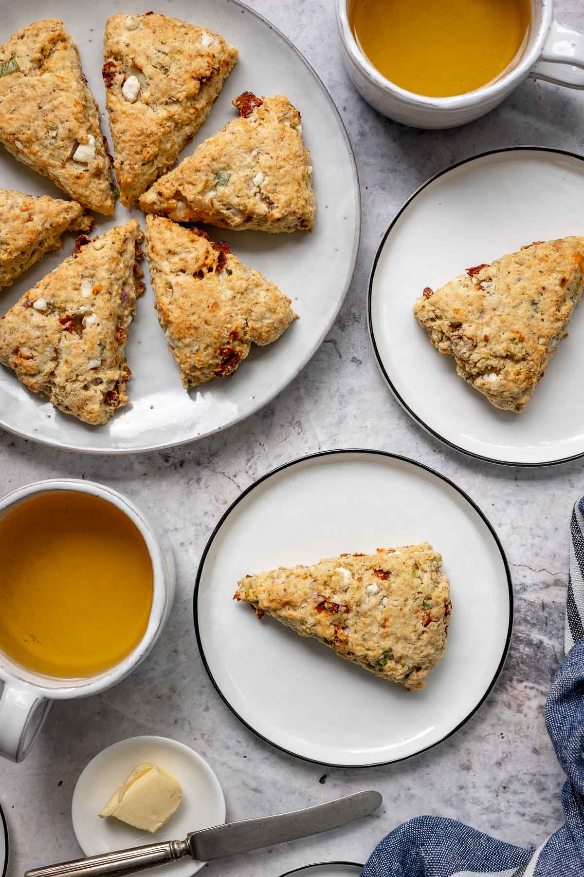 Hearty scones with feta & sun-dried tomatoes