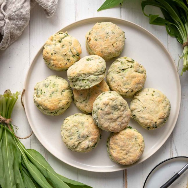 Buttermilch Biscuits mit Bärlauch 