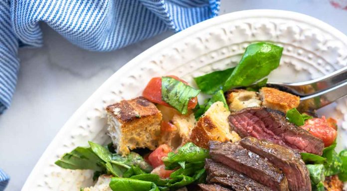 Panzanella mit Steak (Tomaten-Brotsalat) Rezept