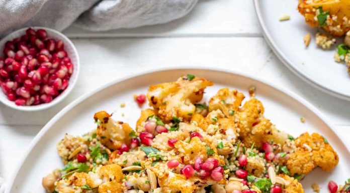 Gerösteter Harissa-Blumenkohl mit Kichererbsen & Hirse Rezept