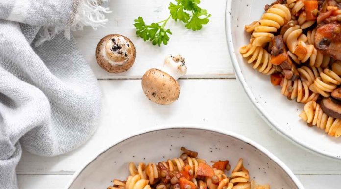 Linsen Pilzragout mit Pasta (veganes Rezept)