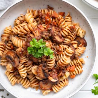 Linsen Pilzragout mit Pasta (veganes Rezept)