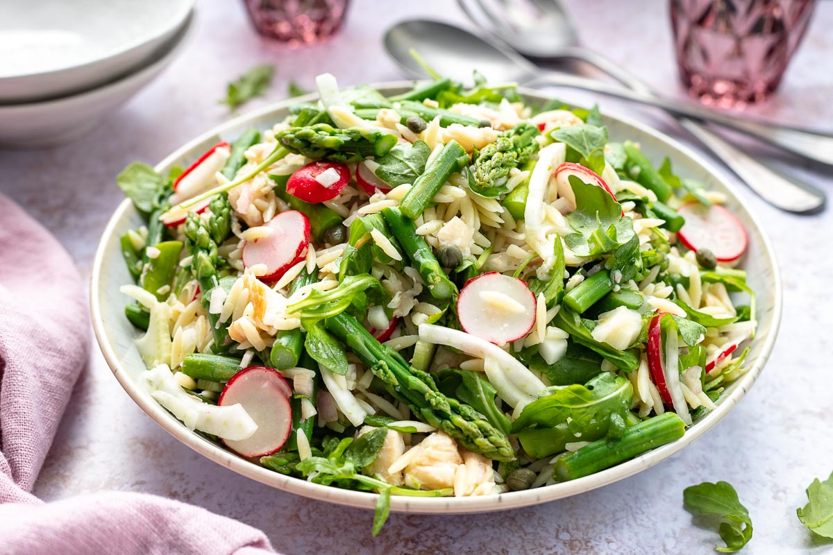 Pasta salad with smoked trout & asparagus, fennel, capers