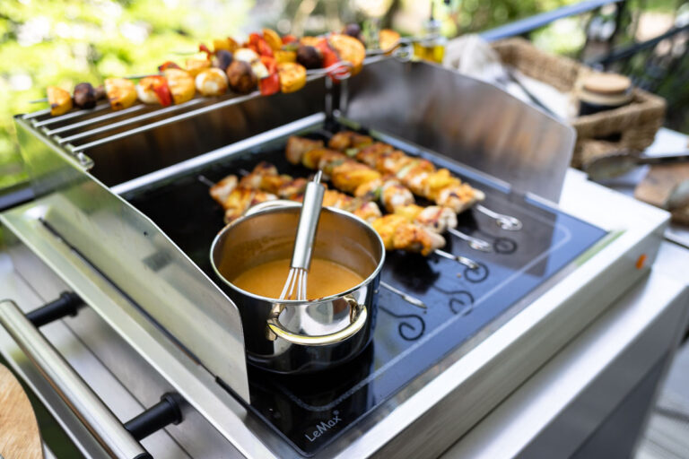 Unboxing der ELAG LeMax Grillstation