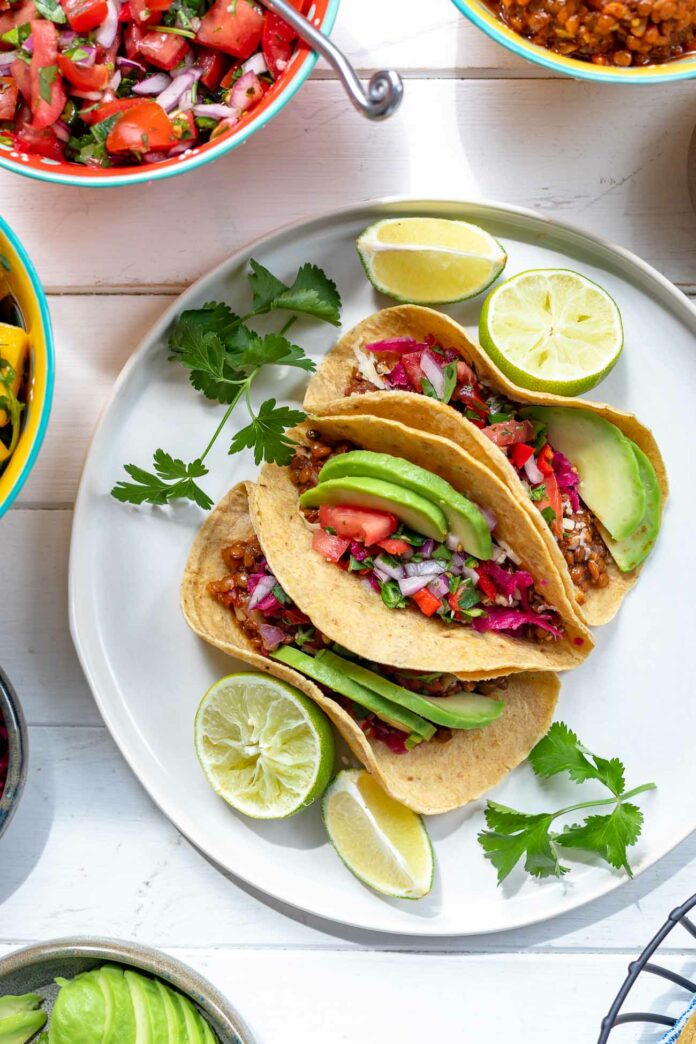 Linsen Tacos vegan mit Mais Tortillas