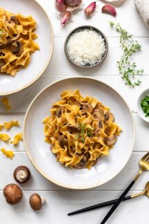 Pilz-Stroganoff - Cremige Champignon-Sauce mit Pasta Rezept
