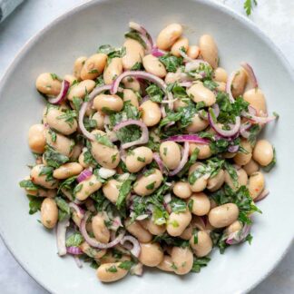 Türkischer Weiße Bohnensalat (Piyaz)