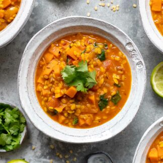 Mung Dal mit Süßkartoffel und Kokosmilch