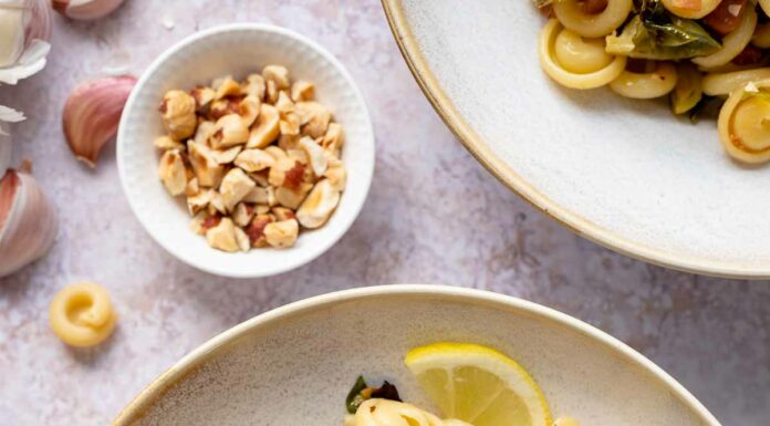 Pasta mit Rosenkohl und Speck Rezept