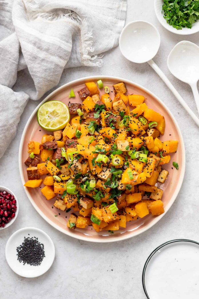 Gerösteter Ofenkürbis mit Ingwer, Miso & Tofu Rezept