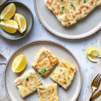 Gözleme mit Spinat und Feta - Gefülltes Fladenbrot-Rezept