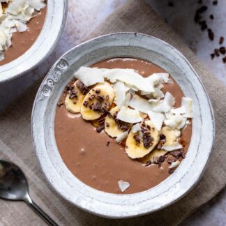 Mokka Smoothie Bowl mit Bananen und Espresso Rezept