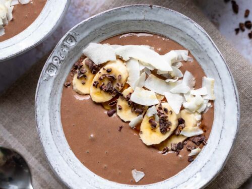 Mocha Smoothie Bowl with Banana | Recipe | Elle Republic